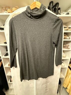 L’Agence Women’s Charcoal Gray Turtleneck Top- Quarterlength sleeve - size M
